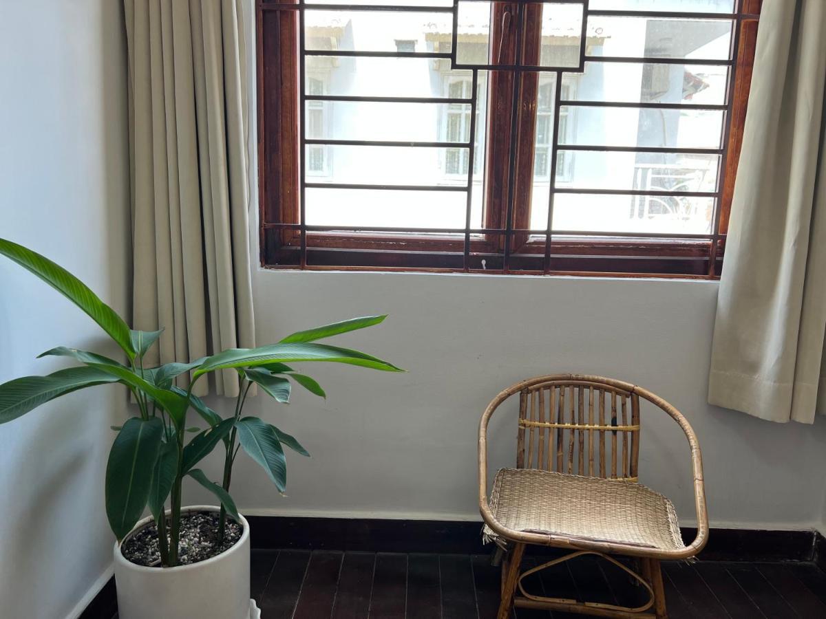 Co Homestay Saigon Ho Chi Minh City Bagian luar foto
